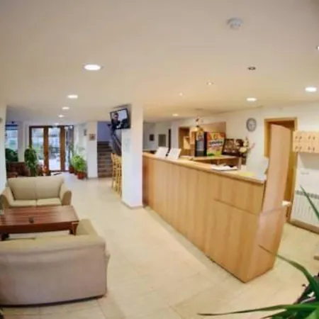 Mountain View Lux